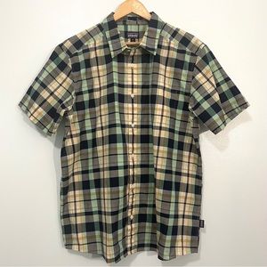 Patagonia  Fezzman Organic Cotton Plaid Short Sleeve Button Shirt Size XL